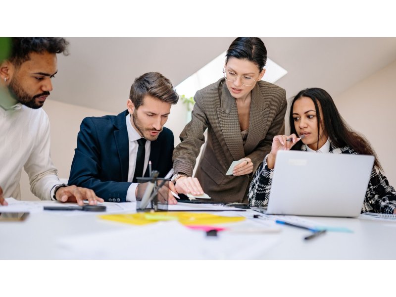 Türkiye'de Yabancı Çalışma İzni: 6735 Sayılı Kanun Kapsamında Detaylı Hukuki Süreç Rehberi